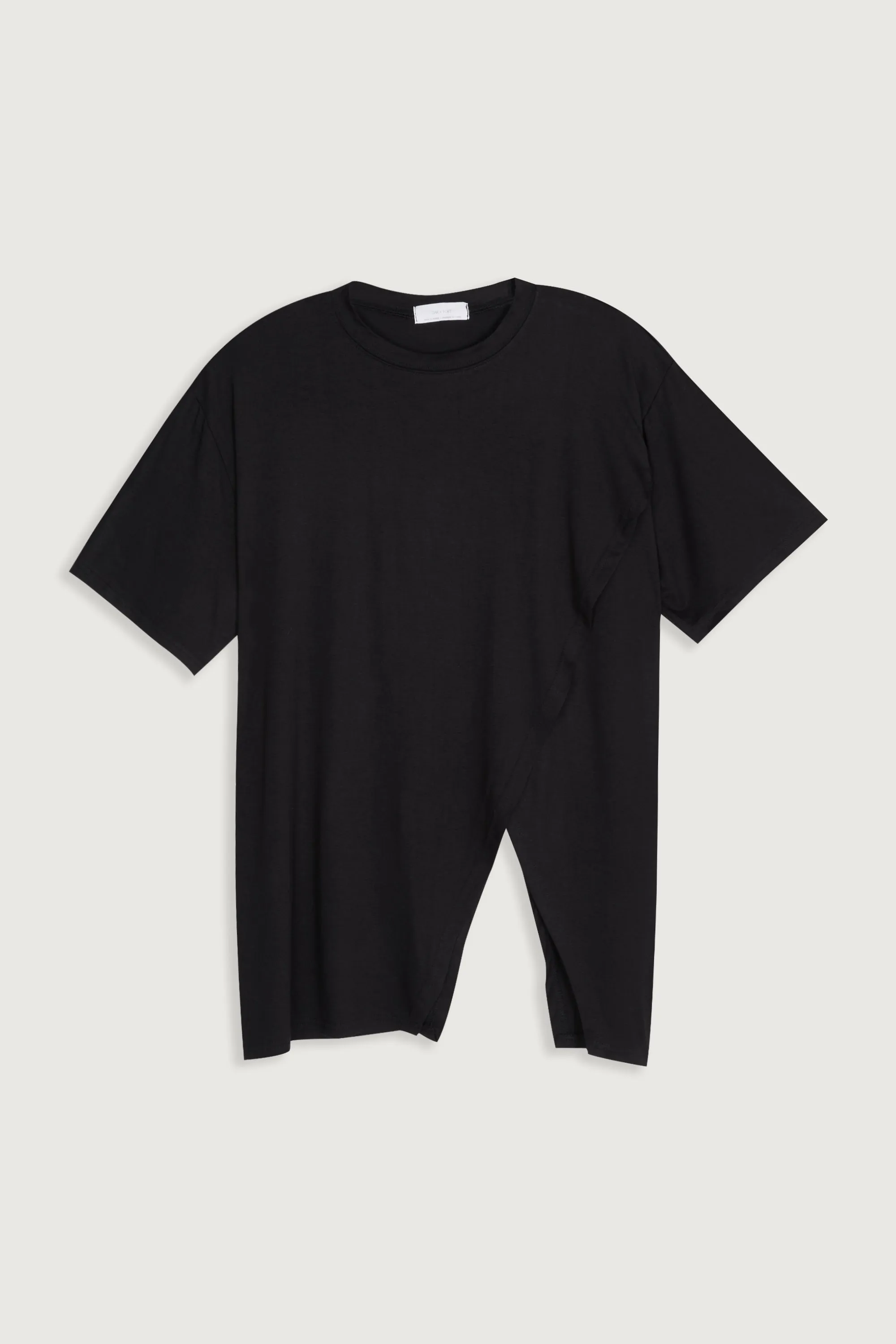 ASYMMETRICAL T-SHIRT