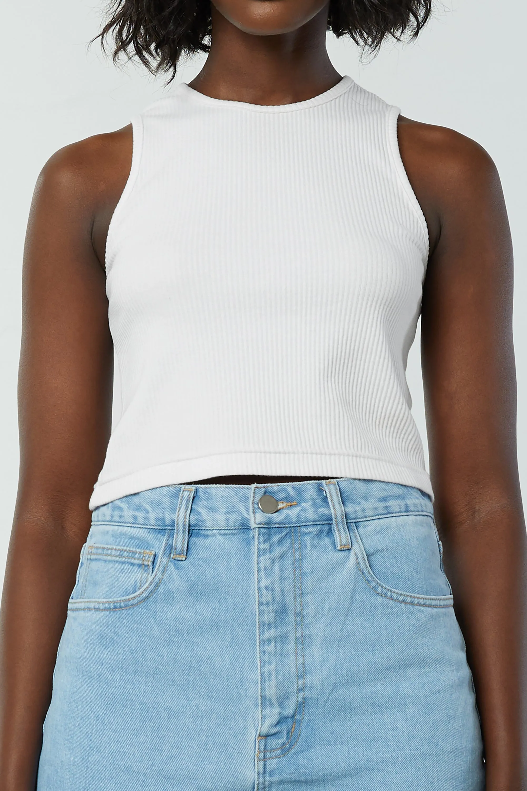 CROPPED RACERBACK TANK