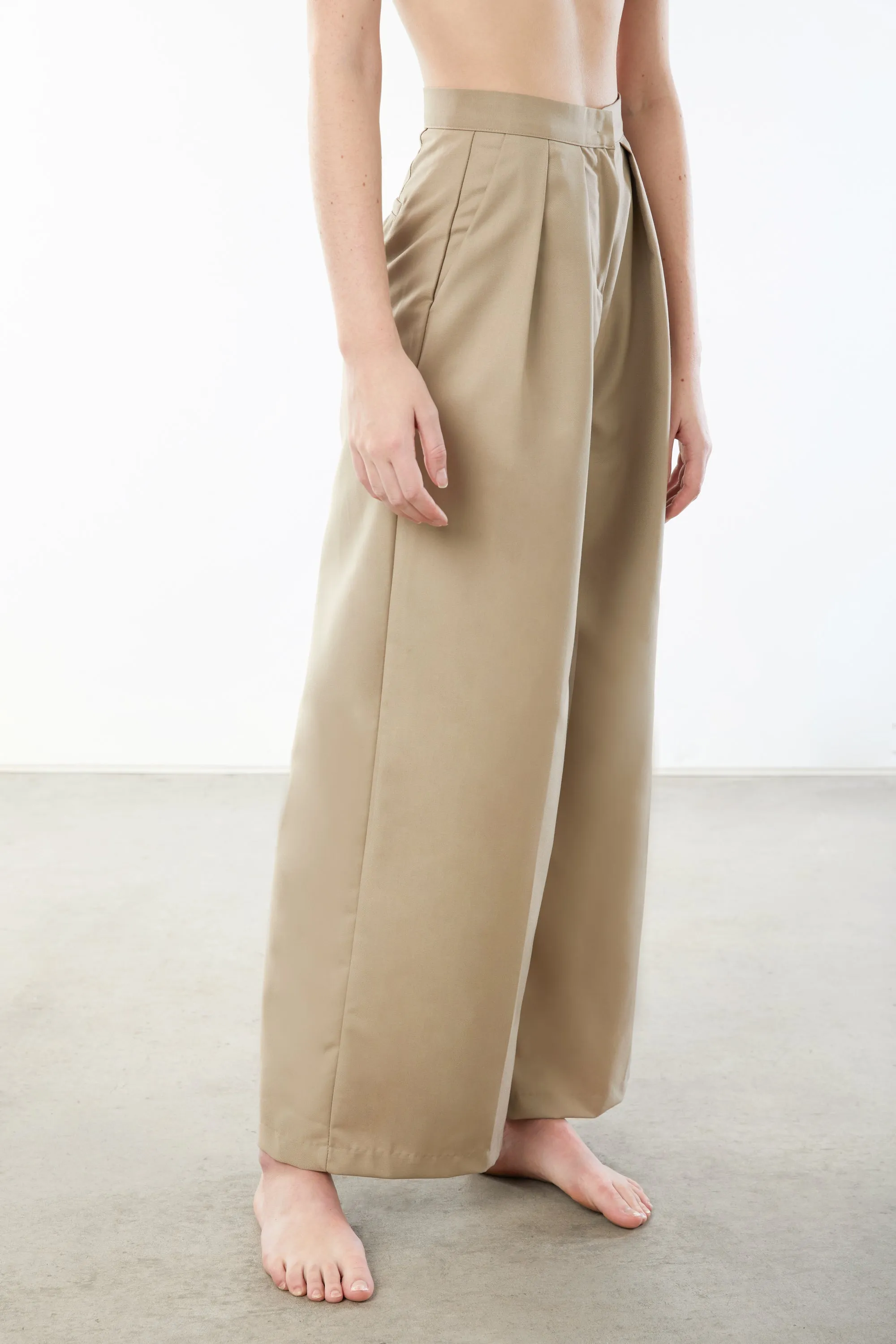 WIDE LEG PANT WITH PLEATS