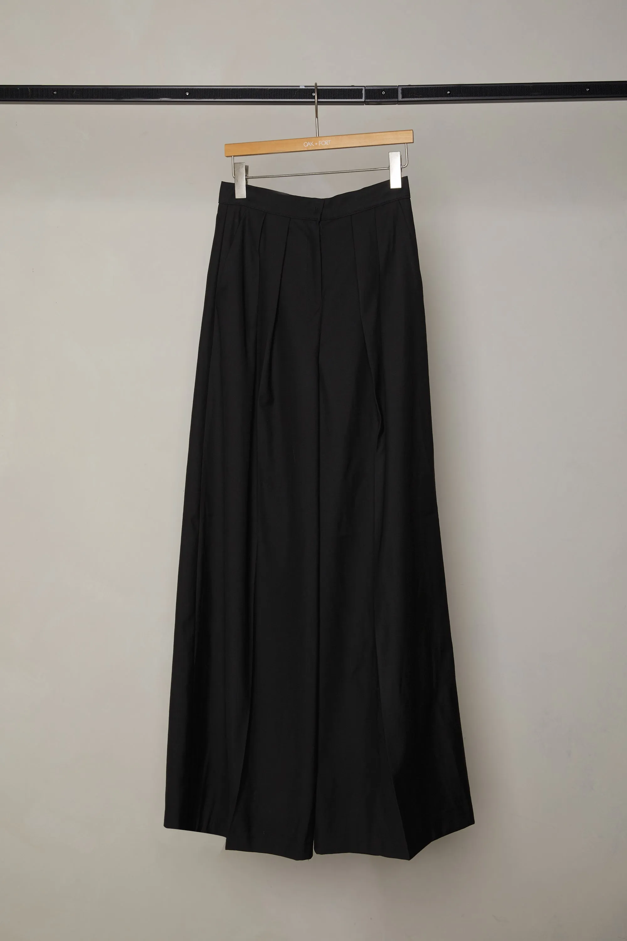 WIDE LEG PANT WITH PLEATS